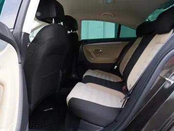 Volkswagen Passat-Cc