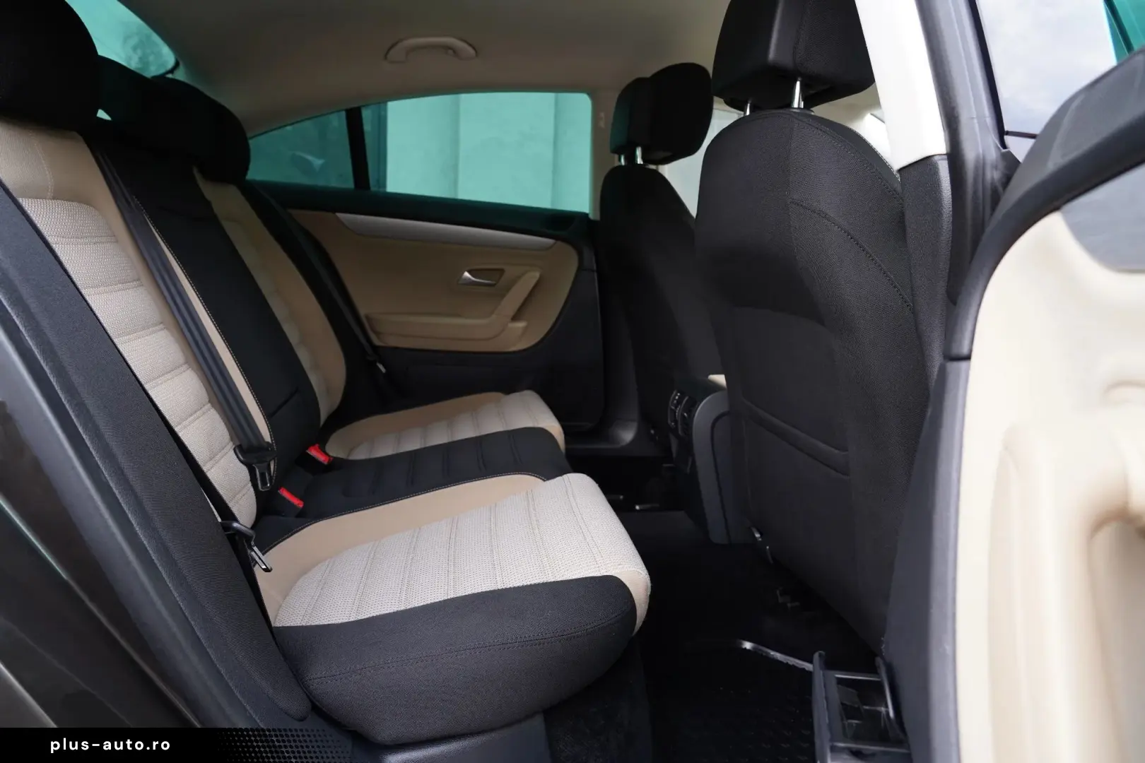 Volkswagen Passat-Cc