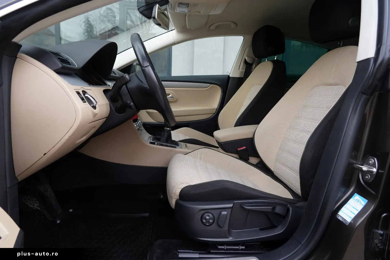 Volkswagen Passat-Cc