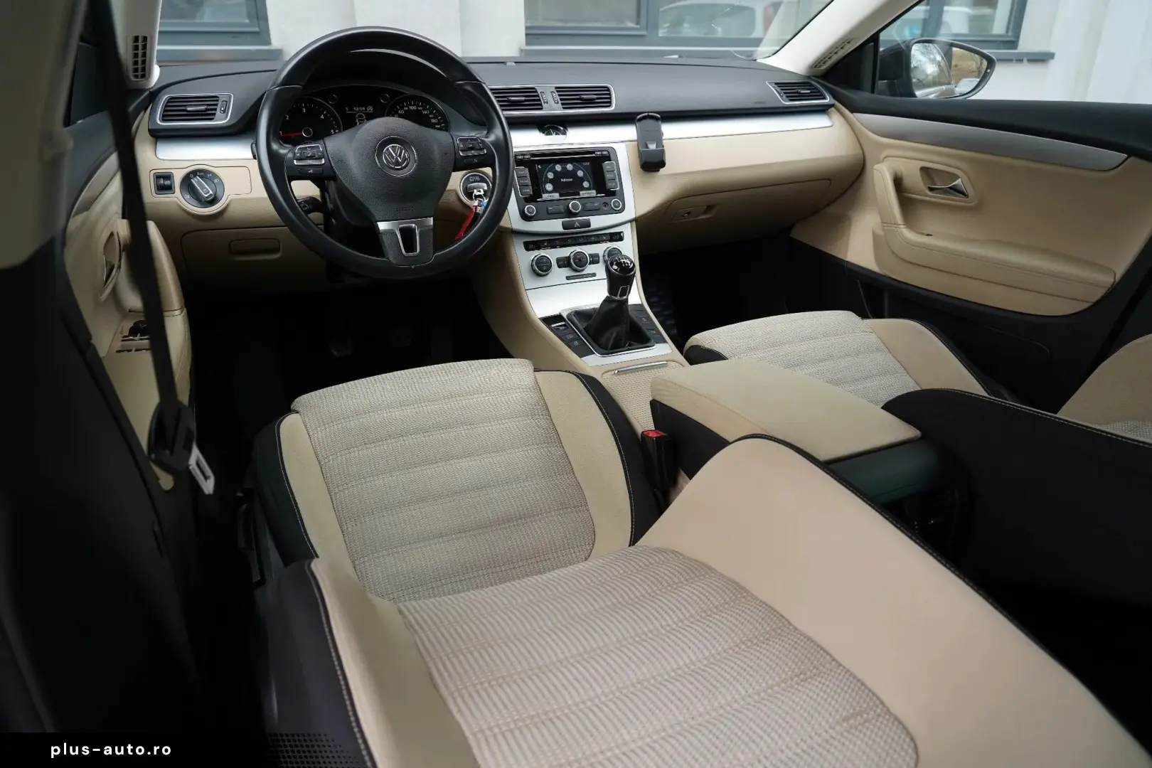 Volkswagen Passat-Cc