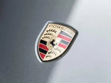 PORSCHE 992 CARRERA LIFT UITL 21 RS MATRIX 360 PANO 18W