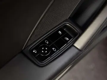 PORSCHE 992 CARRERA LIFT UITL 21 RS MATRIX 360 PANO 18W