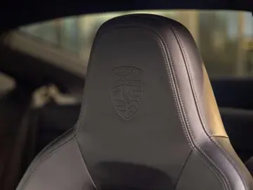 PORSCHE 992 CARRERA LIFT UITL 21 RS MATRIX 360 PANO 18W