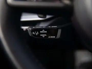 PORSCHE 992 CARRERA LIFT UITL 21 RS MATRIX 360 PANO 18W