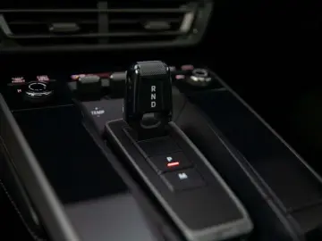 PORSCHE 992 CARRERA LIFT UITL 21 RS MATRIX 360 PANO 18W