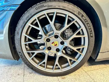 PORSCHE 992 Coupe - Ganzleder   Approved