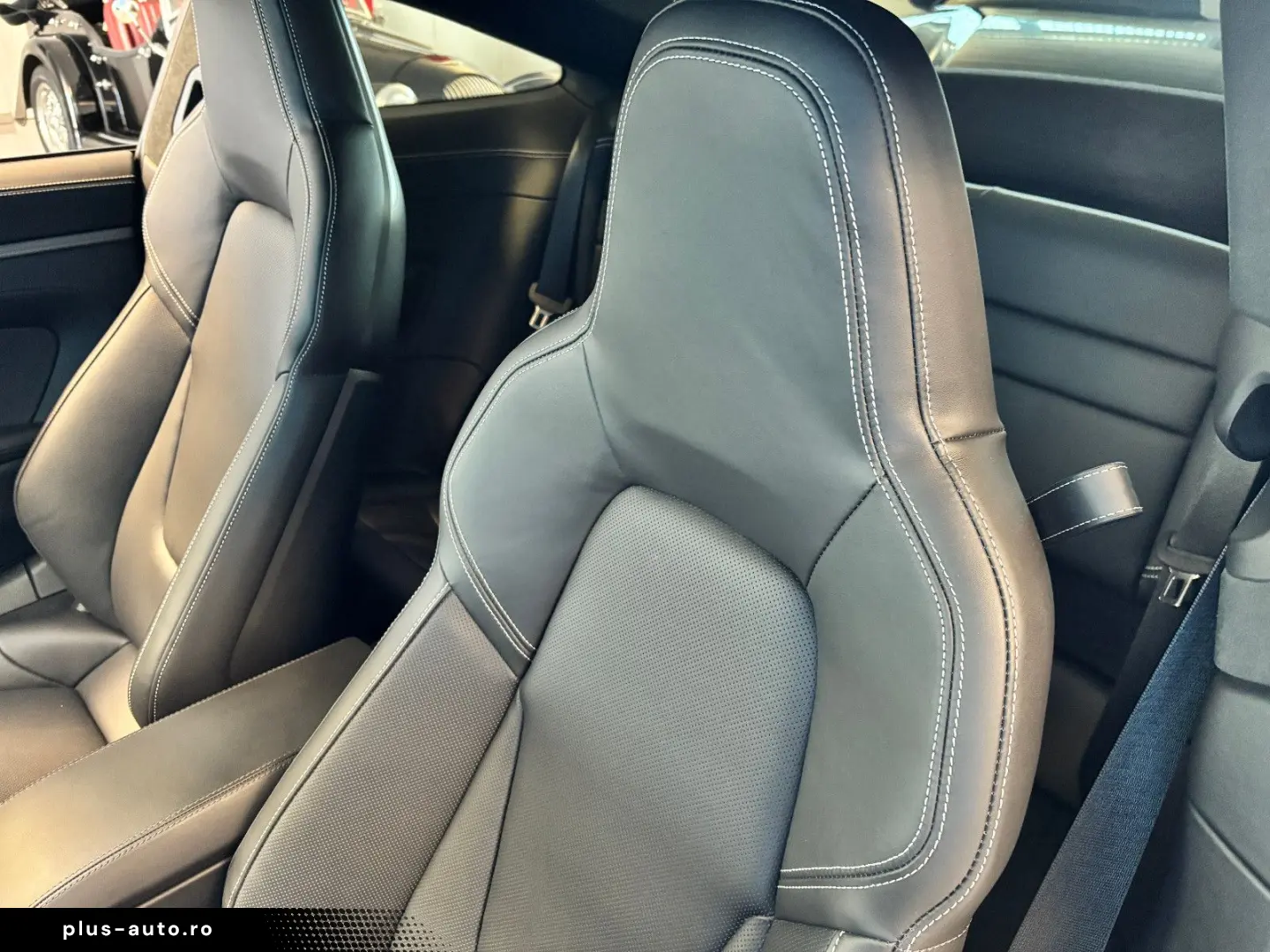 PORSCHE 992 Coupe - Ganzleder   Approved