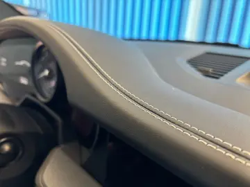 PORSCHE 992 Coupe - Ganzleder   Approved