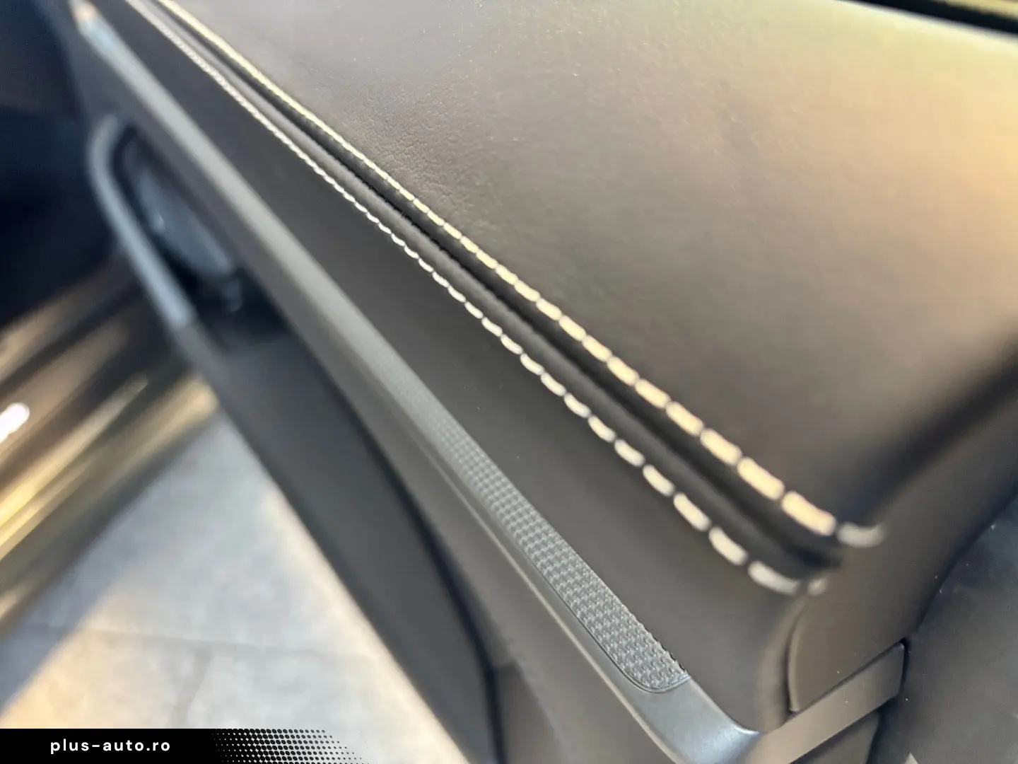 PORSCHE 992 Coupe - Ganzleder   Approved