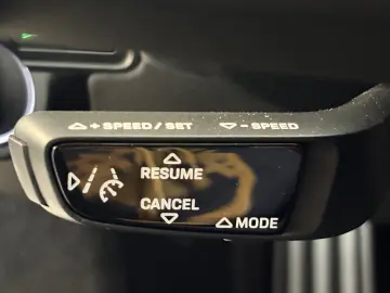 PORSCHE 992 Coupe - Ganzleder   Approved