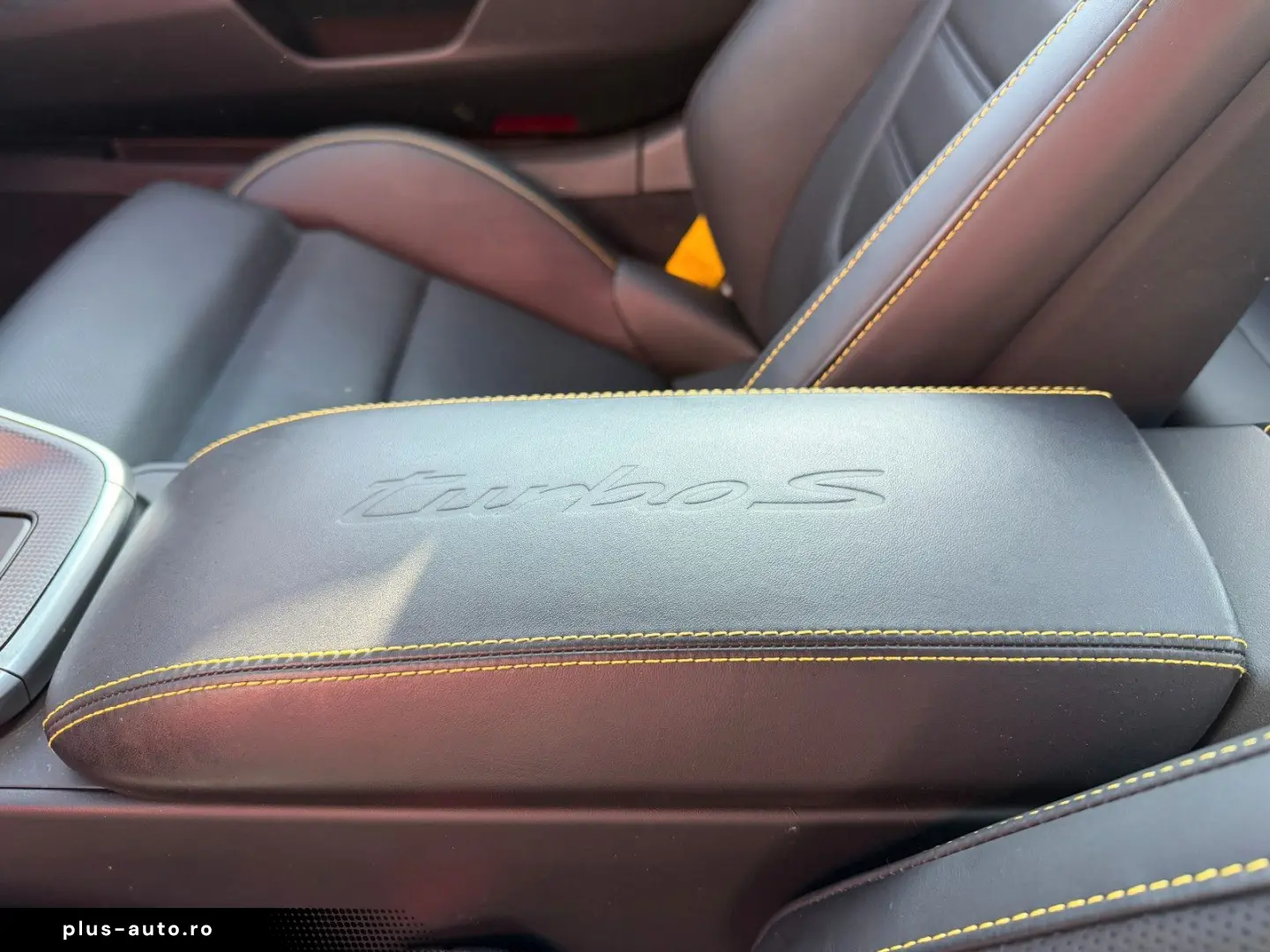 PORSCHE 992 Turbo S - 1.dt. Hd. - approved -2027