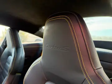 PORSCHE 992 Turbo S - 1.dt. Hd. - approved -2027