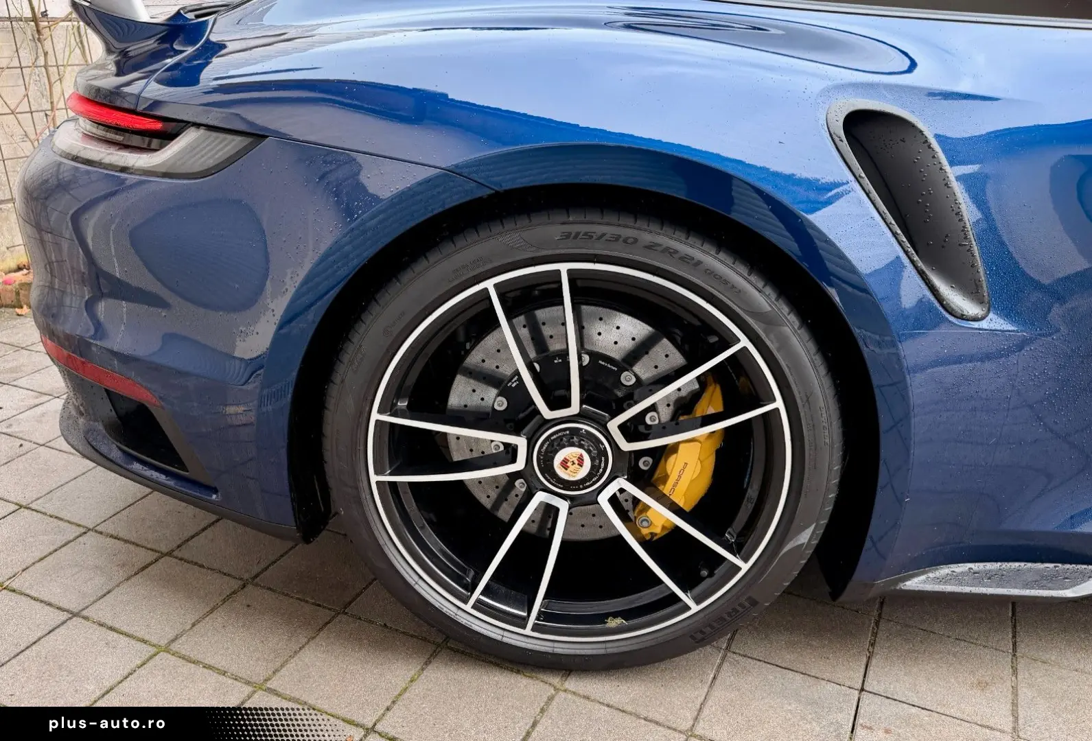 PORSCHE 911 992 Turbo S KERAMIK MWST APPROVED