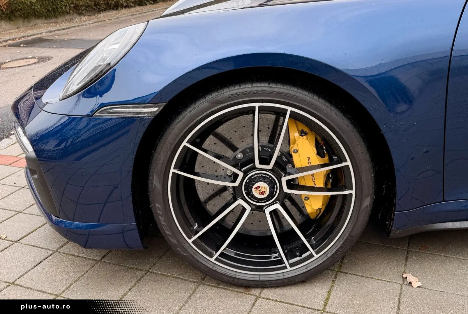 PORSCHE 911 992 Turbo S KERAMIK MWST APPROVED