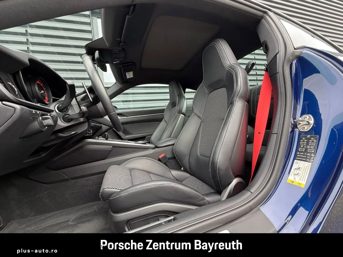 PORSCHE 992 Carrera 4 S  Sportabgas LED Sport Chrono