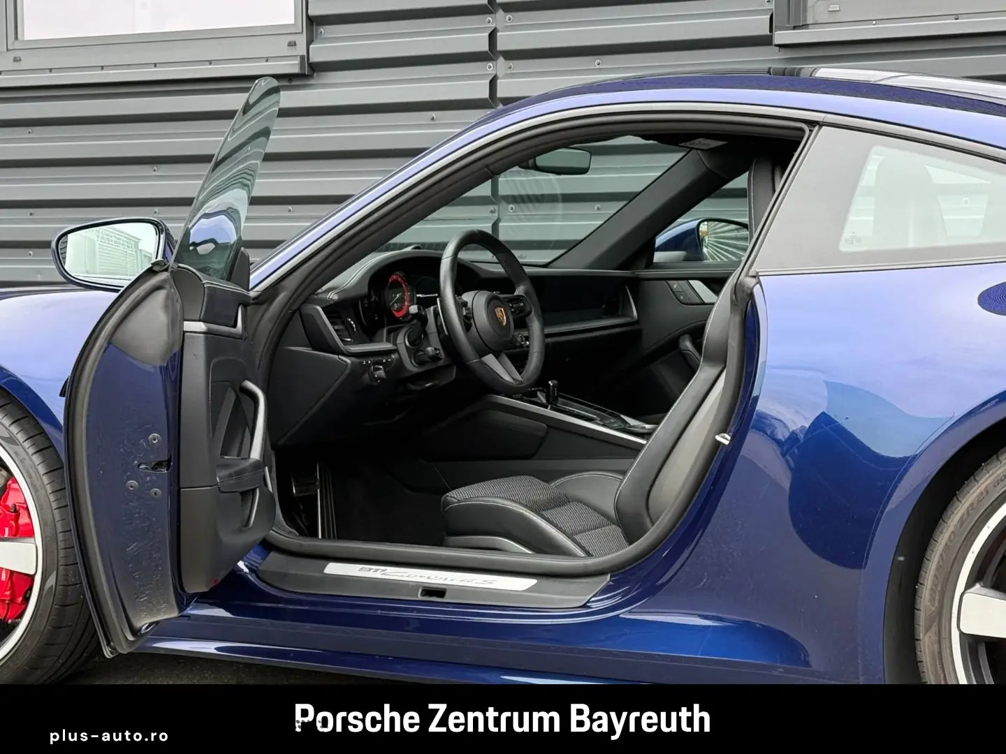 PORSCHE 992 Carrera 4 S  Sportabgas LED Sport Chrono