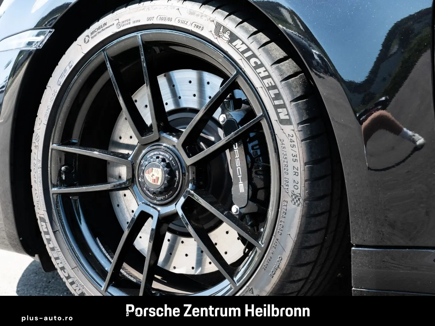 PORSCHE 992 911 Carrera 4 GTS Cabrio Burmester InnoDrive