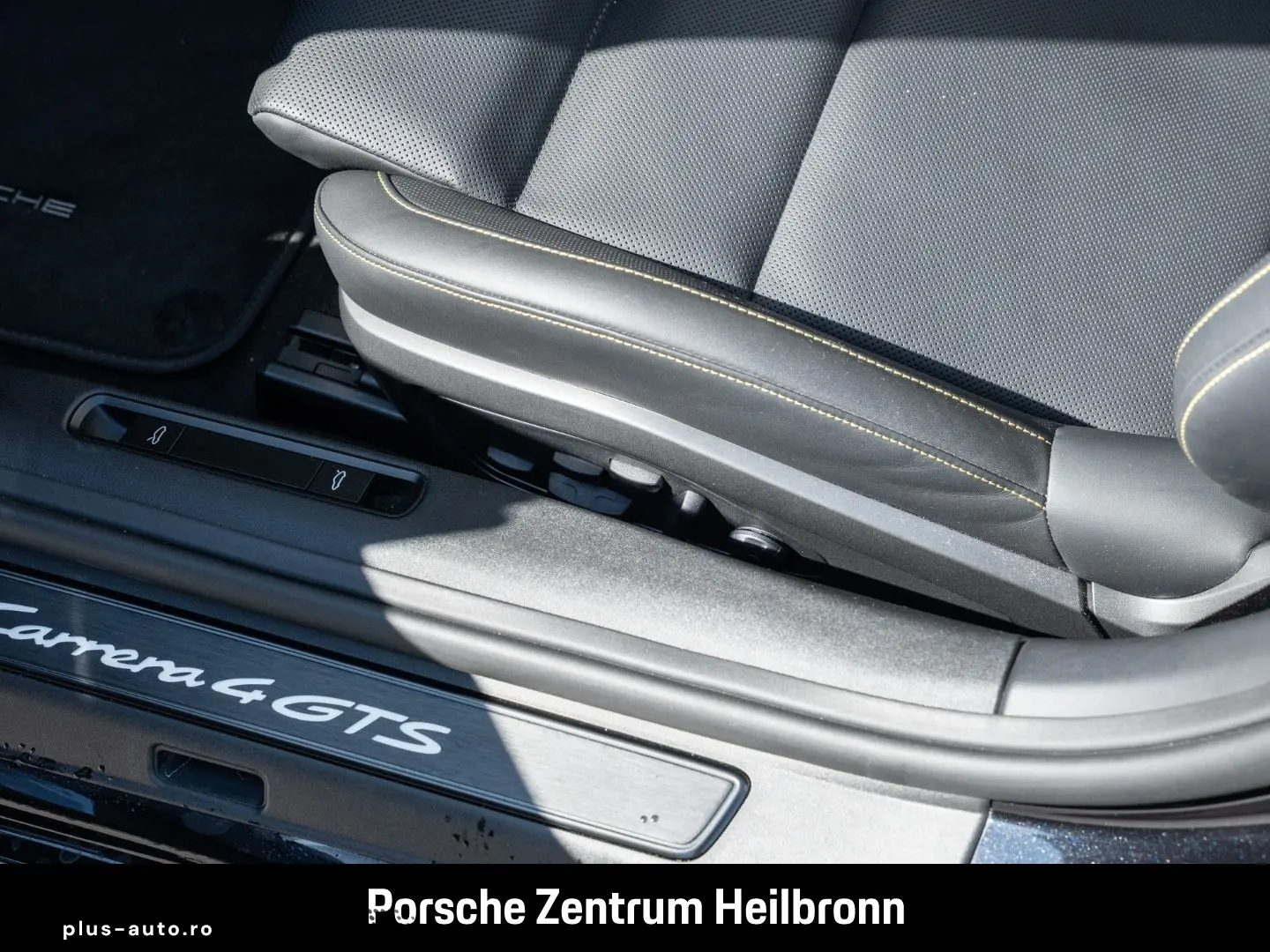 PORSCHE 992 911 Carrera 4 GTS Cabrio Burmester InnoDrive