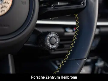 PORSCHE 992 911 Carrera 4 GTS Cabrio Burmester InnoDrive