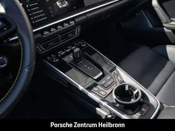PORSCHE 992 911 Carrera 4 GTS Cabrio Burmester InnoDrive