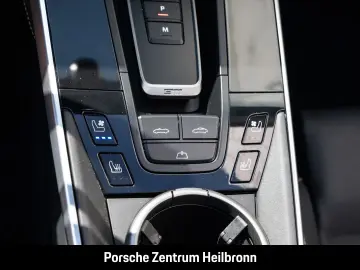 PORSCHE 992 911 Carrera 4 GTS Cabrio Burmester InnoDrive