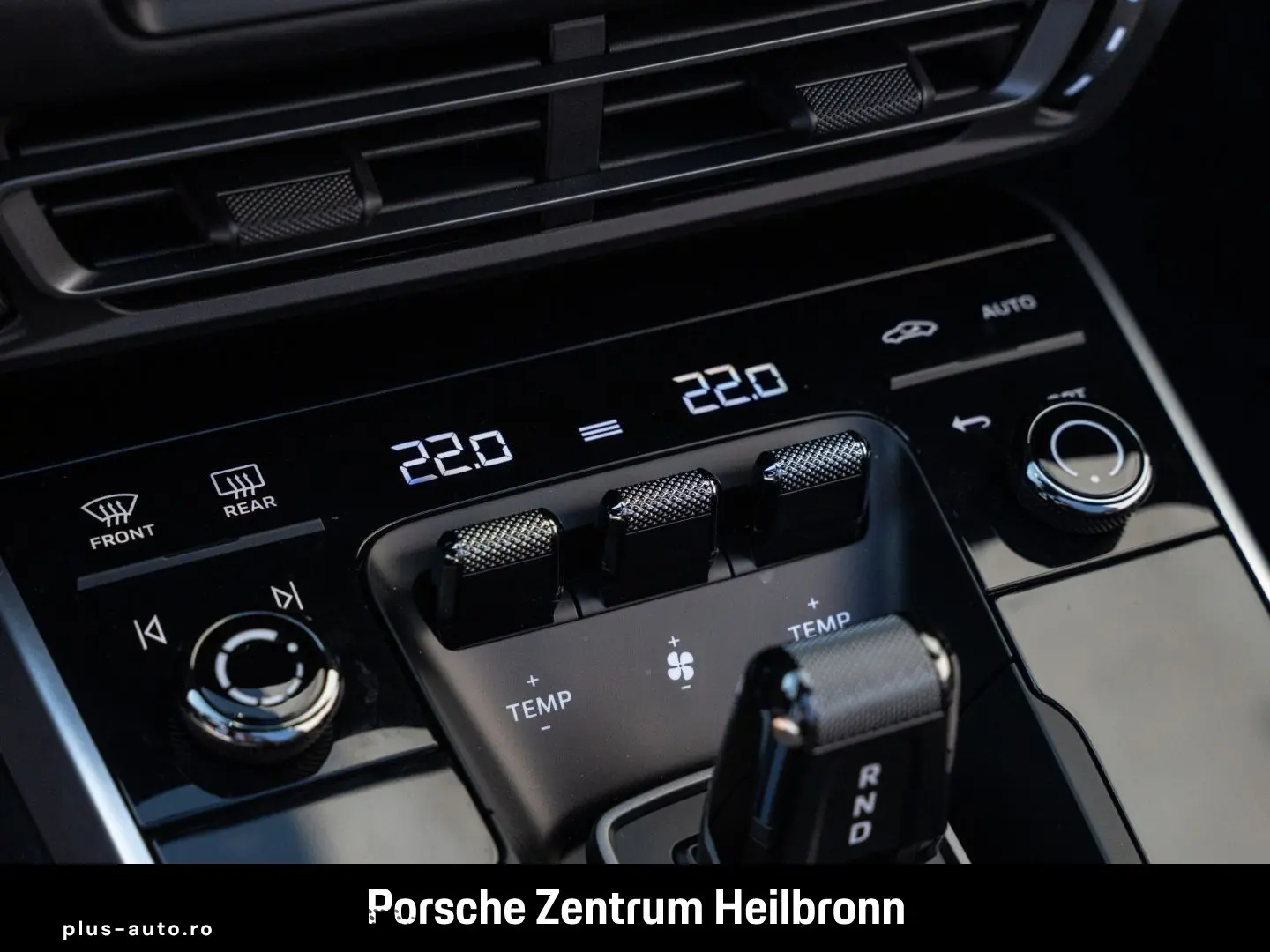 PORSCHE 992 911 Carrera 4 GTS Cabrio Burmester InnoDrive