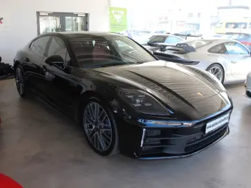 Porsche Panamera MJ 25 SportChrono Panorama