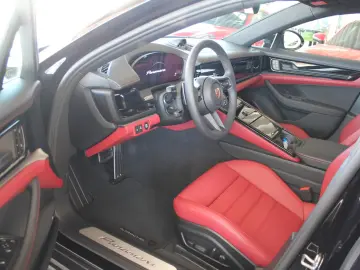 Porsche Panamera MJ 25 SportChrono Panorama