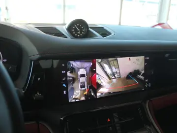 Porsche Panamera MJ 25 SportChrono Panorama