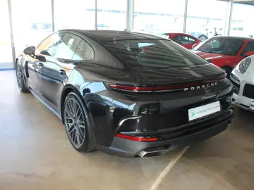 Porsche Panamera MJ 25 SportChrono Panorama
