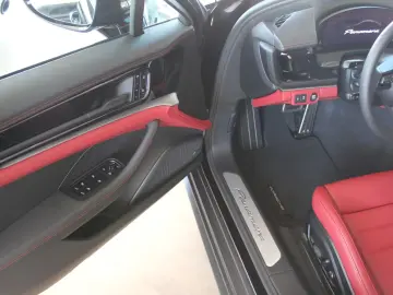 Porsche Panamera MJ 25 SportChrono Panorama