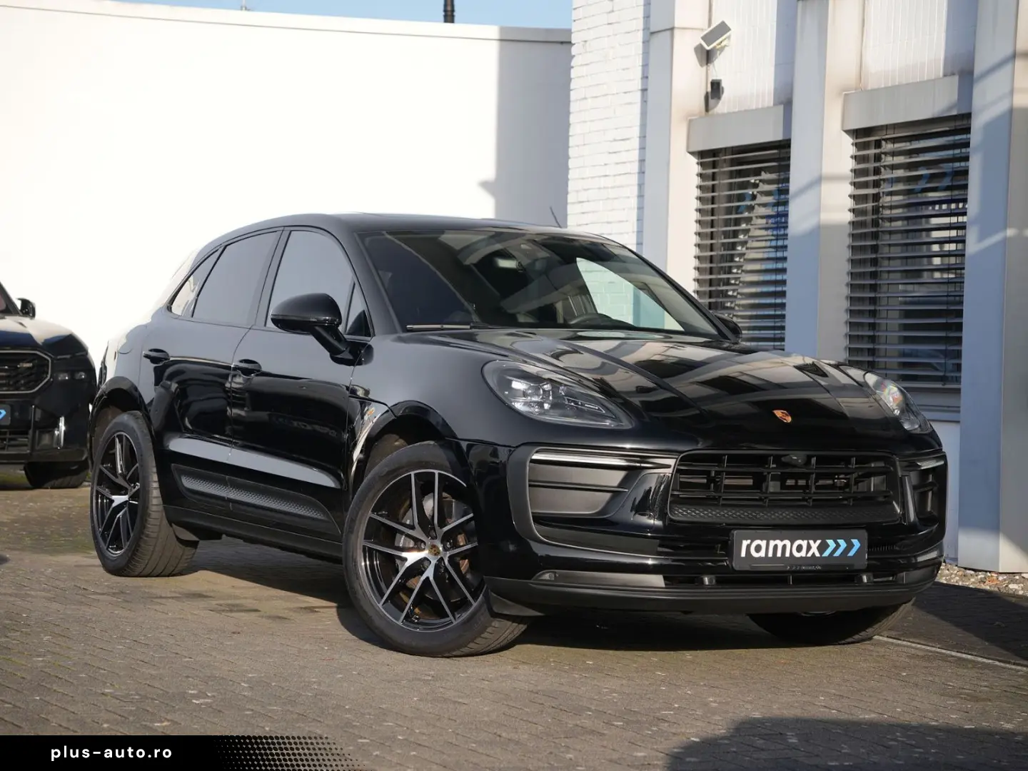 PORSCHE MACAN PANO-SPORTSITZE-BOSE-AHK-360CAM-LED-20 S