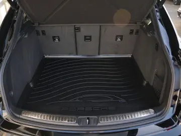 PORSCHE MACAN PANO-SPORTSITZE-BOSE-AHK-360CAM-LED-20 S