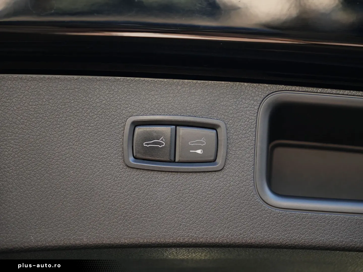 PORSCHE MACAN PANO-SPORTSITZE-BOSE-AHK-360CAM-LED-20 S