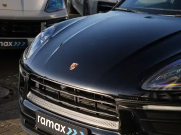 PORSCHE MACAN PANO-SPORTSITZE-BOSE-AHK-360CAM-LED-20 S