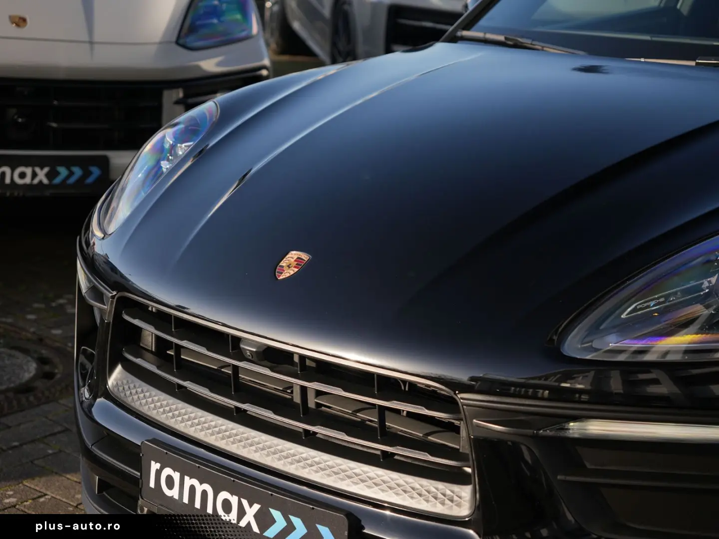 PORSCHE MACAN PANO-SPORTSITZE-BOSE-AHK-360CAM-LED-20 S