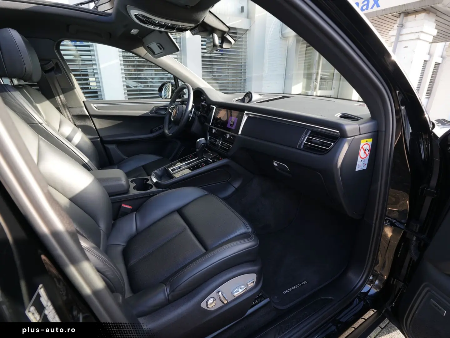 PORSCHE MACAN PANO-SPORTSITZE-BOSE-AHK-360CAM-LED-20 S