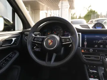 PORSCHE MACAN PANO-SPORTSITZE-BOSE-AHK-360CAM-LED-20 S