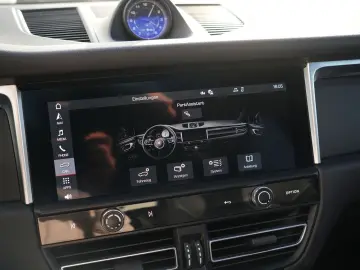 PORSCHE MACAN PANO-SPORTSITZE-BOSE-AHK-360CAM-LED-20 S