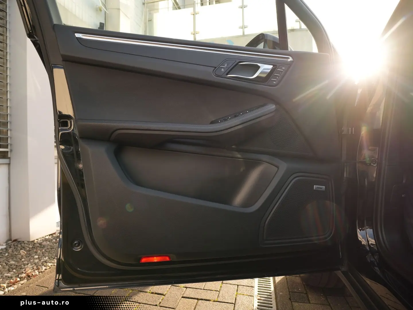 PORSCHE MACAN PANO-SPORTSITZE-BOSE-AHK-360CAM-LED-20 S