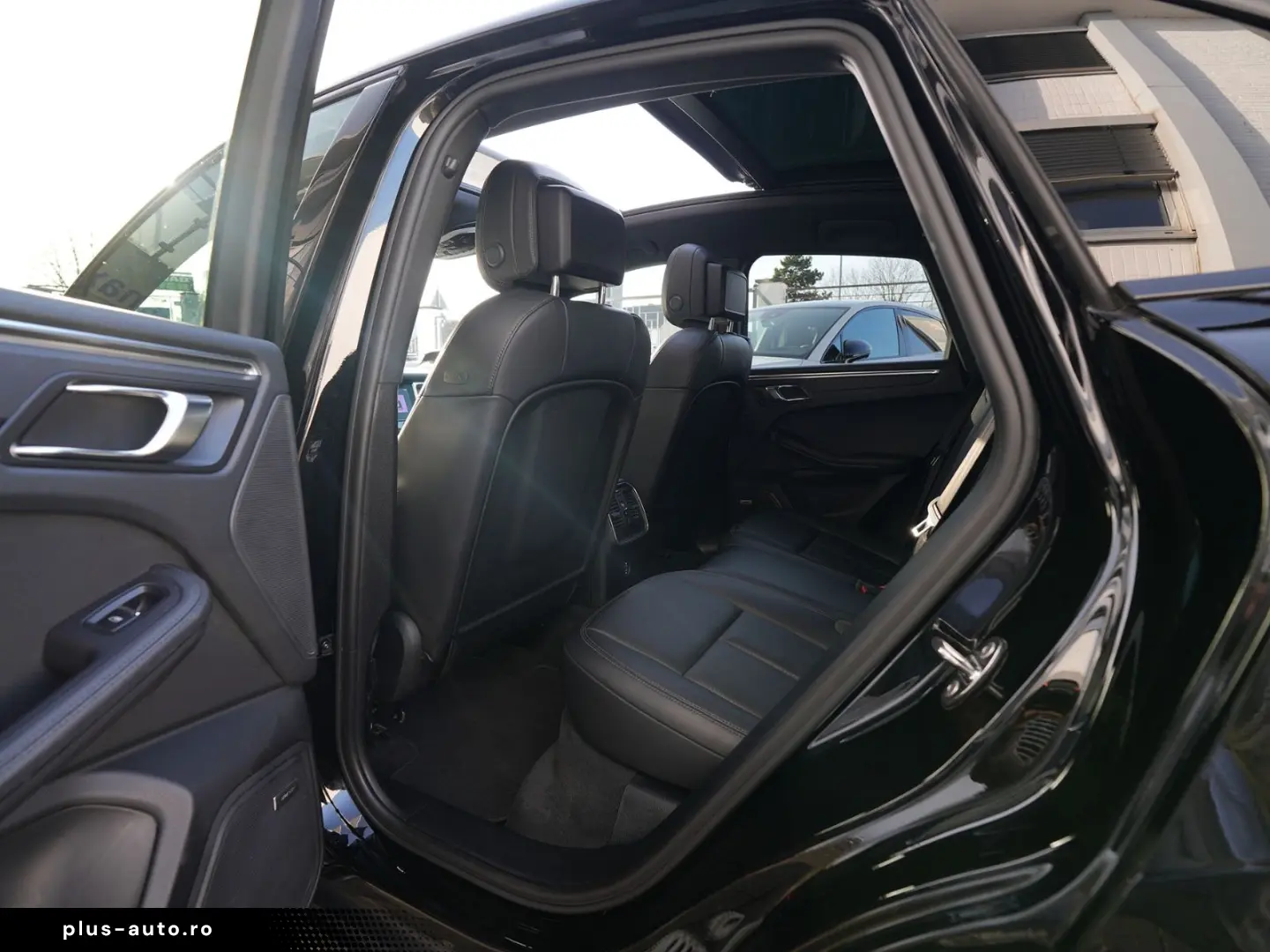 PORSCHE MACAN PANO-SPORTSITZE-BOSE-AHK-360CAM-LED-20 S