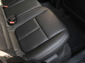 PORSCHE MACAN PANO-SPORTSITZE-BOSE-AHK-360CAM-LED-20 S