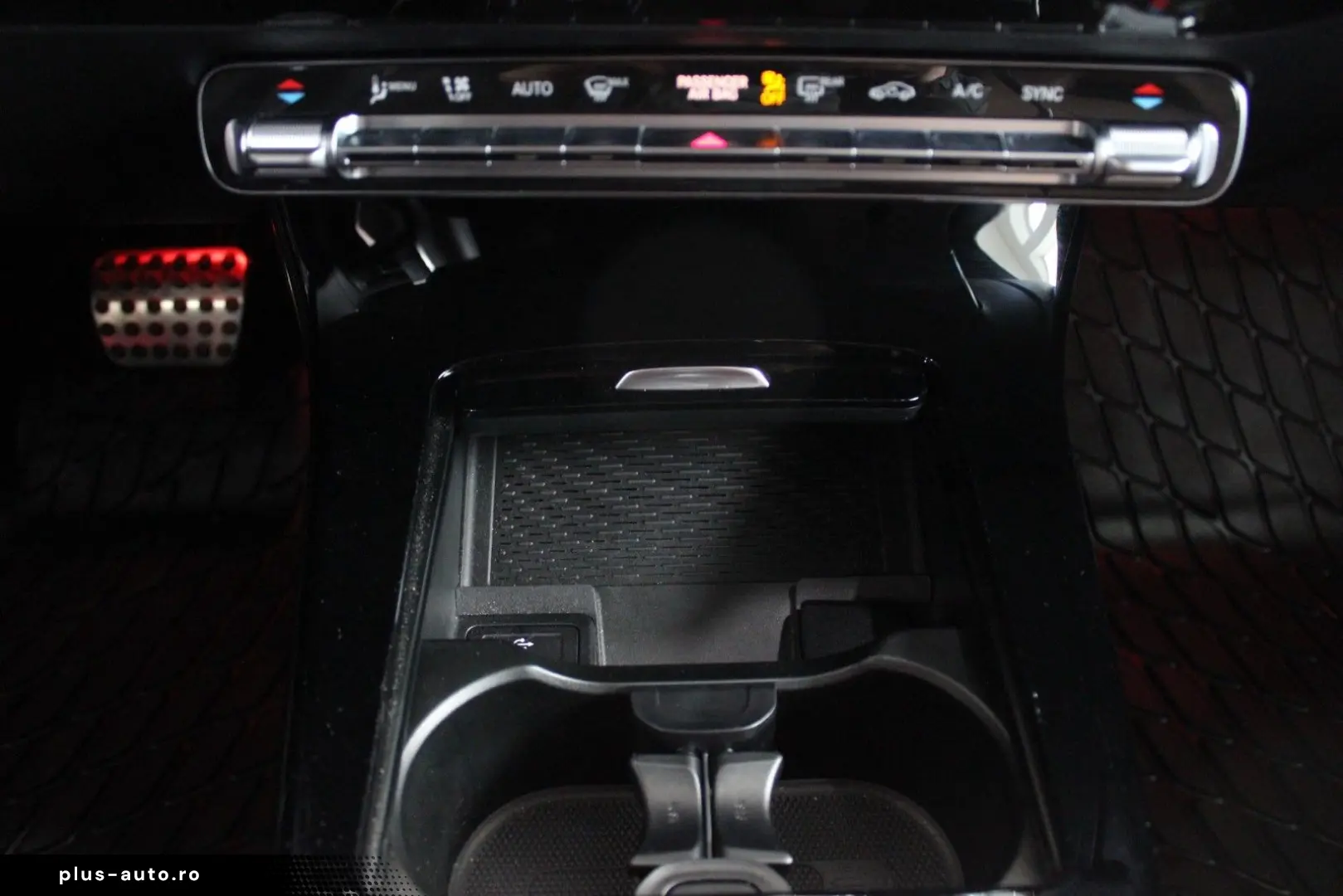 MERCEDES-BENZ CLA 200 7G-DCT AMG Line