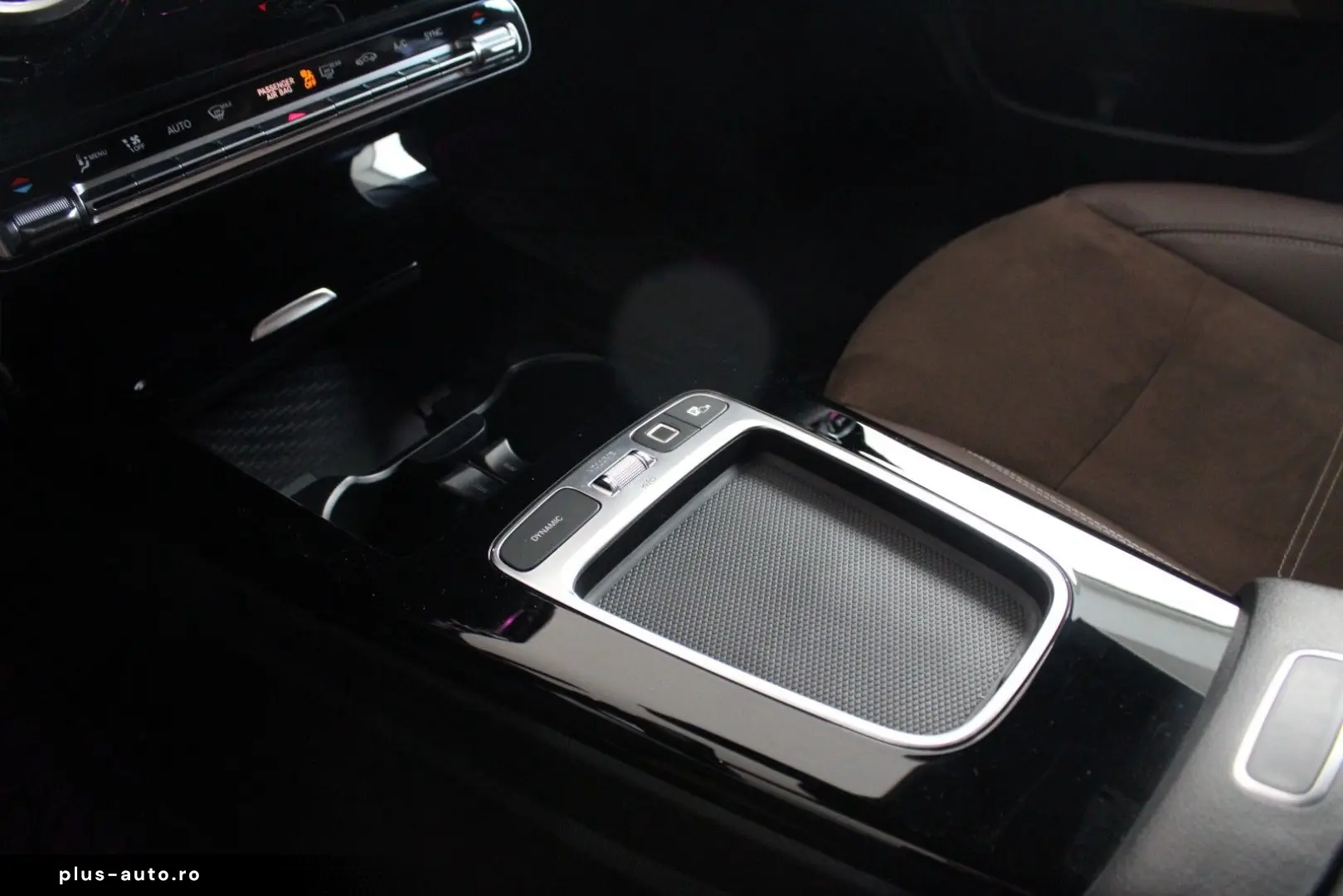 MERCEDES-BENZ CLA 200 7G-DCT AMG Line