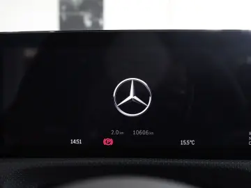 MERCEDES-BENZ CLA 200 7G-DCT AMG Line