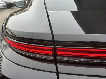 Porsche Panamera 4 PDK !kein Hybrid!