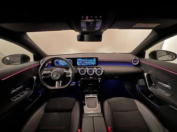 MERCEDES-BENZ CLA200 AMG Line Night-Edition Sonderau&hellip;