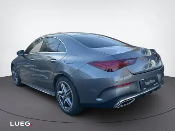 MERCEDES-BENZ CLA 200 AMG RÜCKFKAM LED LENKRHZG AMBIENTE