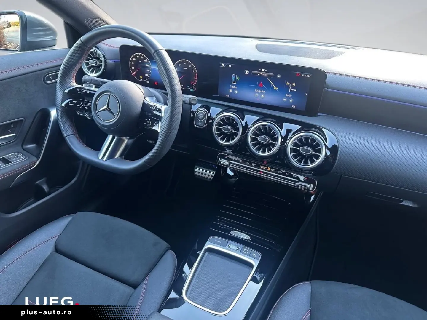MERCEDES-BENZ CLA 200 AMG RÜCKFKAM LED LENKRHZG AMBIENTE