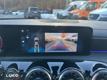 MERCEDES-BENZ CLA 200 AMG RÜCKFKAM LED LENKRHZG AMBIENTE